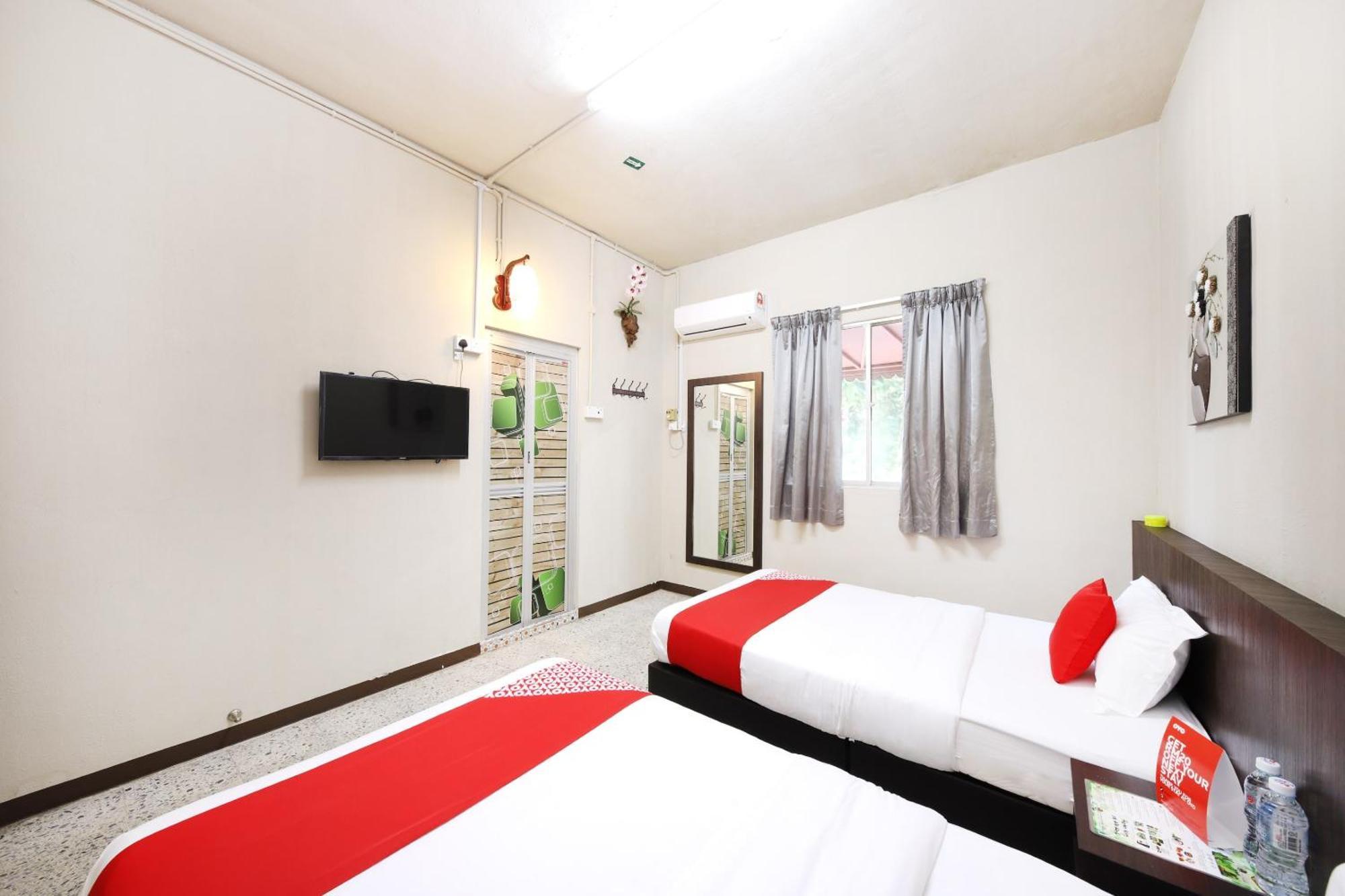 Oyo 507 Aikka Hotel Butterworth Exterior photo