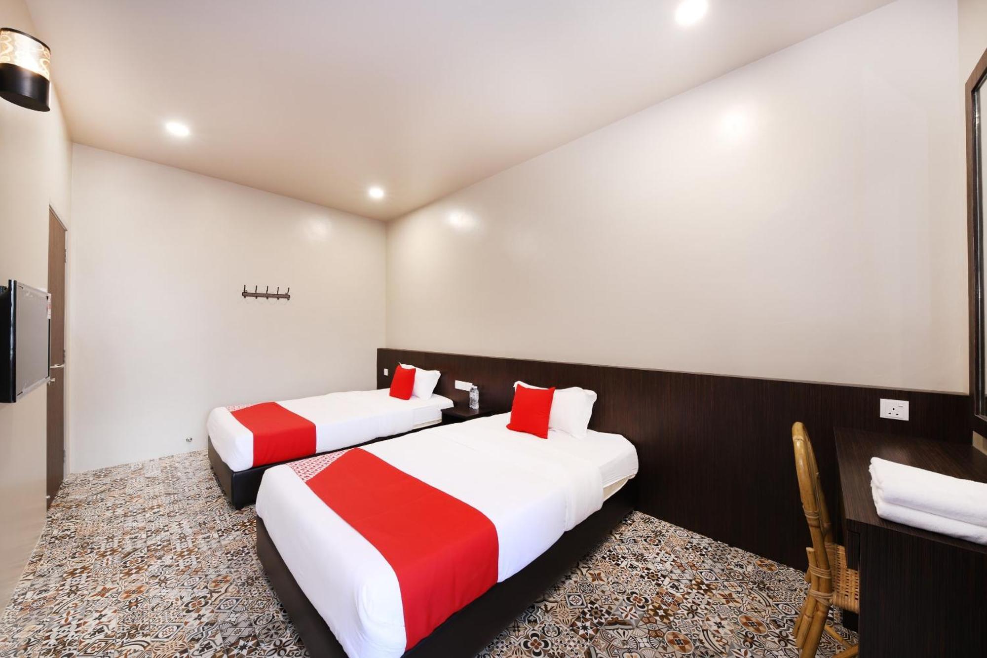 Oyo 507 Aikka Hotel Butterworth Exterior photo